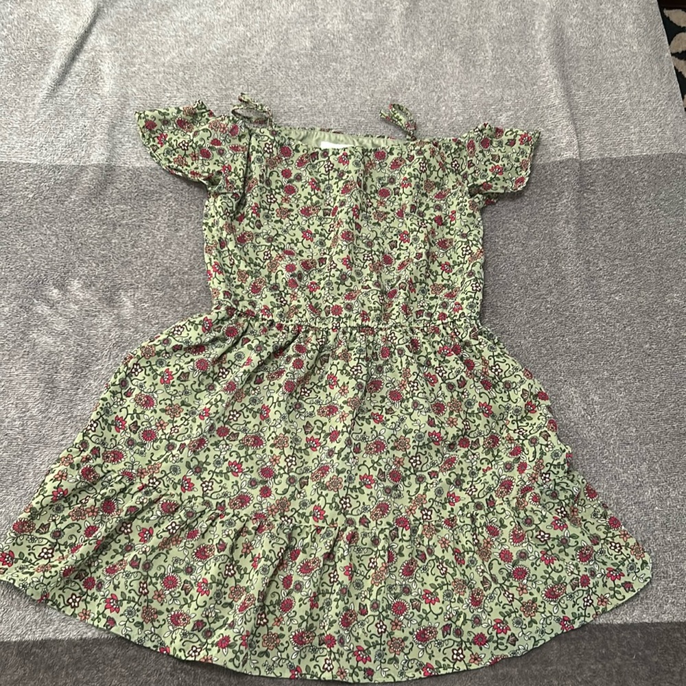 Girls floral dress